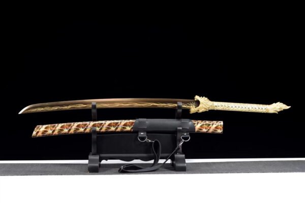 GoldenFlameWolfSword_4